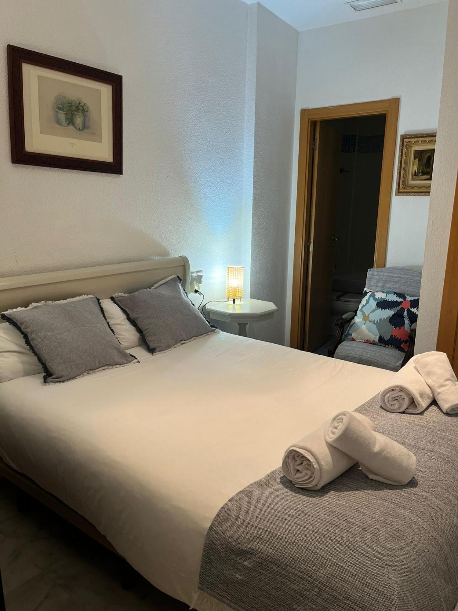 Apartamento Con Encanto Muy Centrico En Pilatos Sevilla Ideal Para Pareja Exterior photo